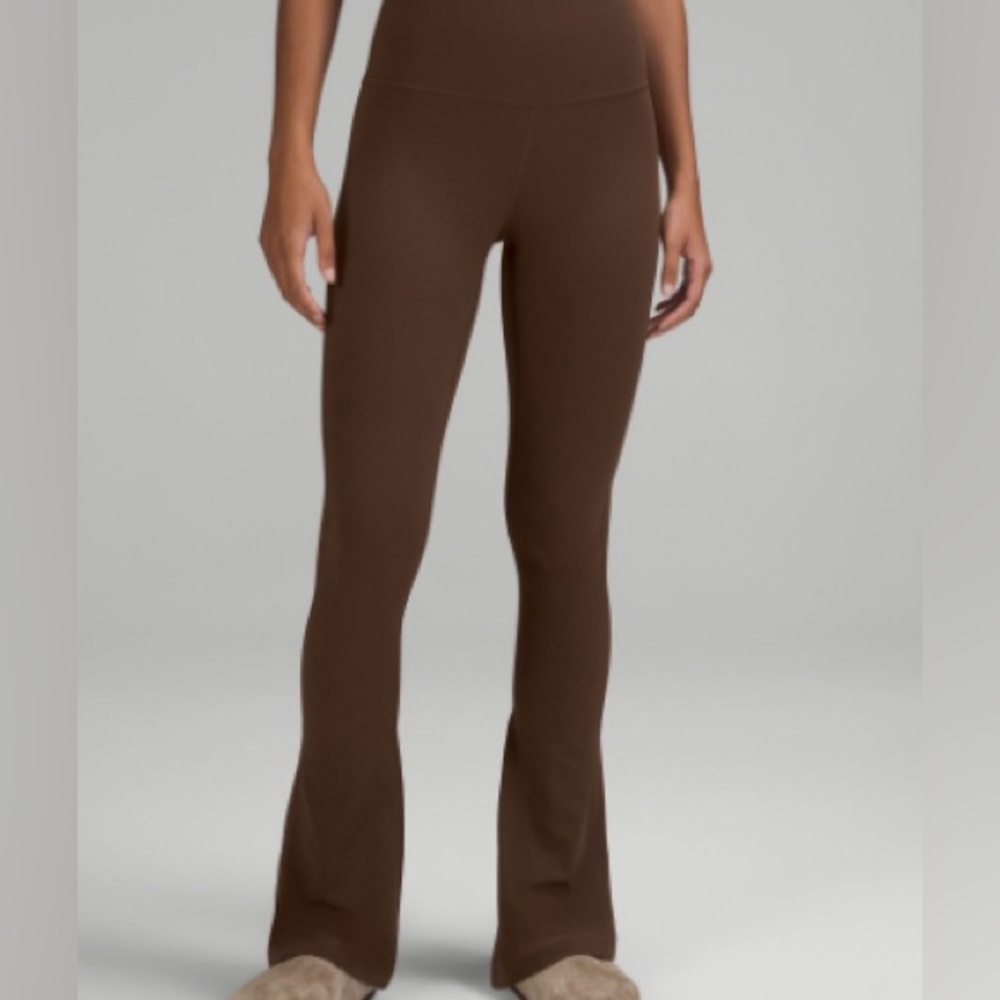 Lululemon NWT align high rise flare pant 32” Java size 4